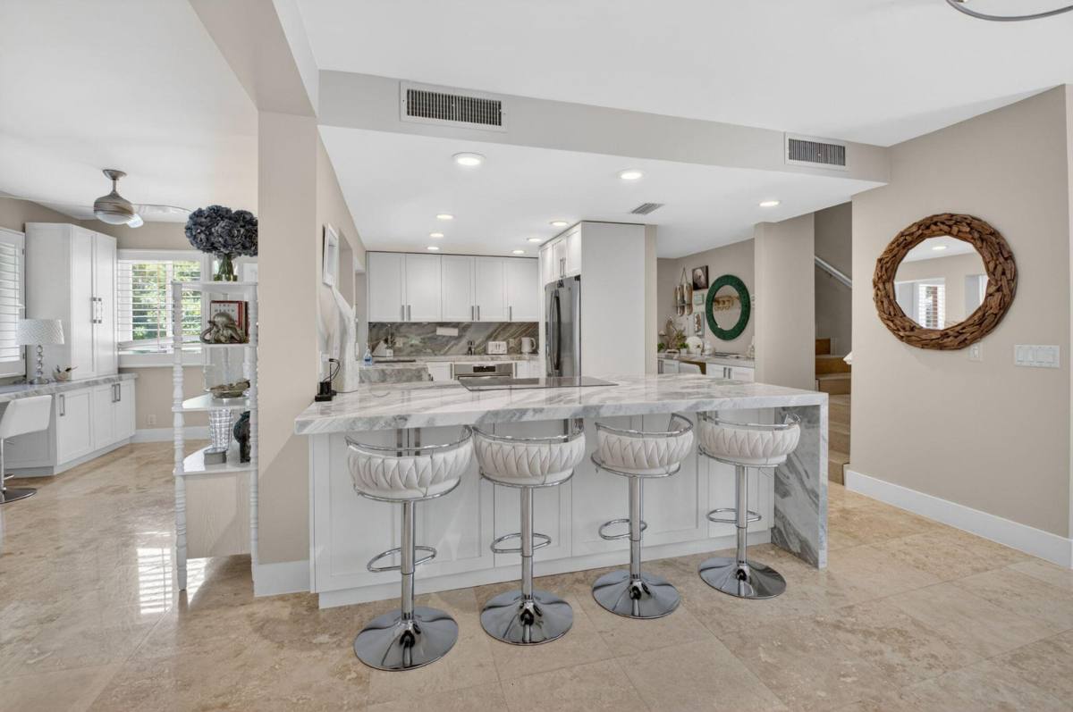 Townhouse for rent at 122 Andrews Ave, Delray Beach, FL 33483