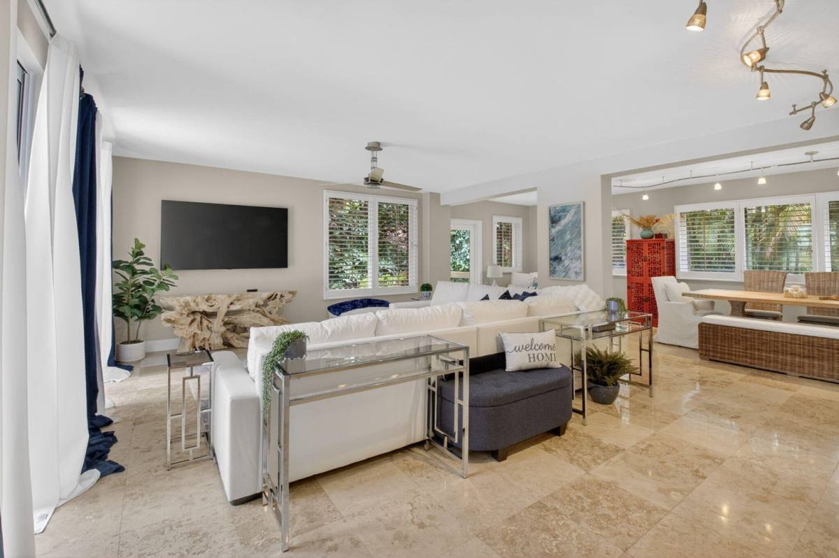 Townhouse for rent at 122 Andrews Ave, Delray Beach, FL 33483