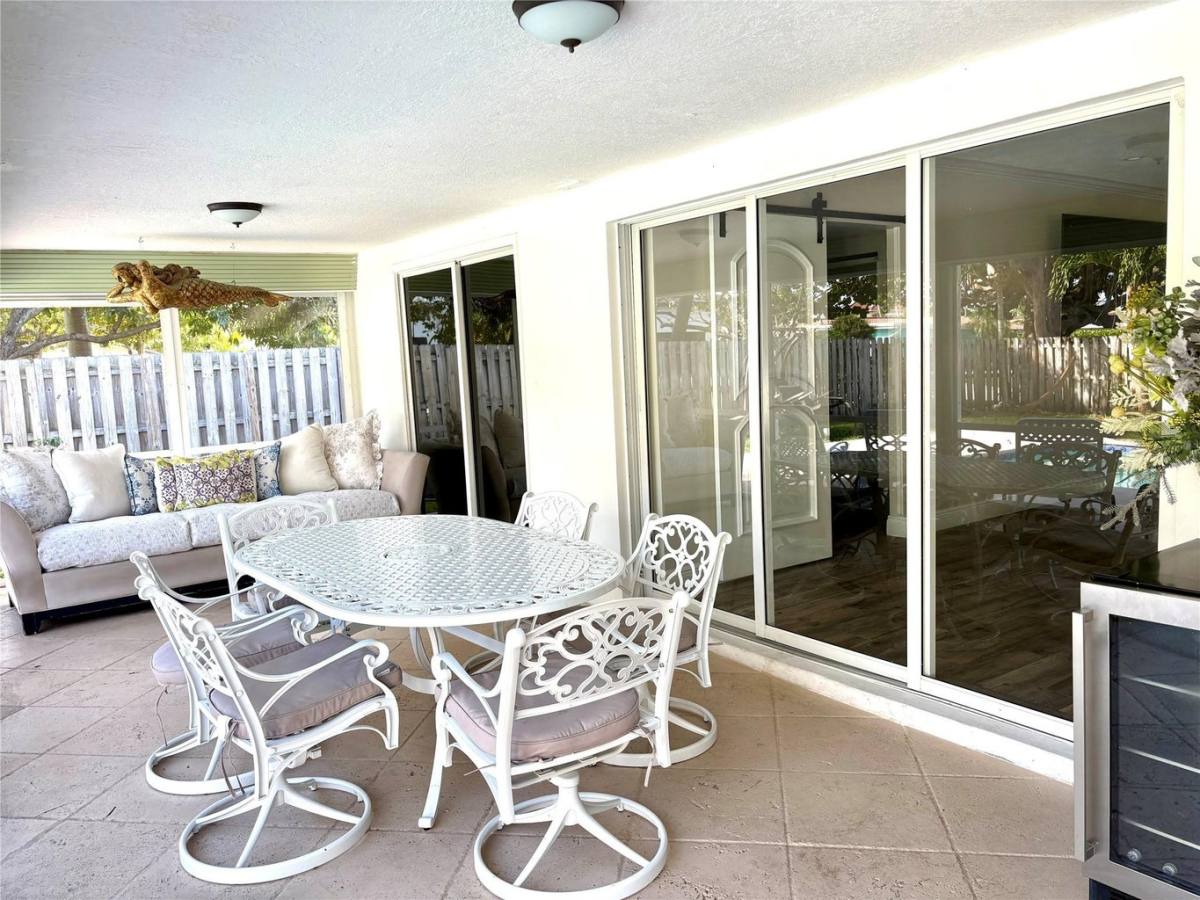 House for rent at 2300 NE 26th Ave, Pompano Beach, FL 33062