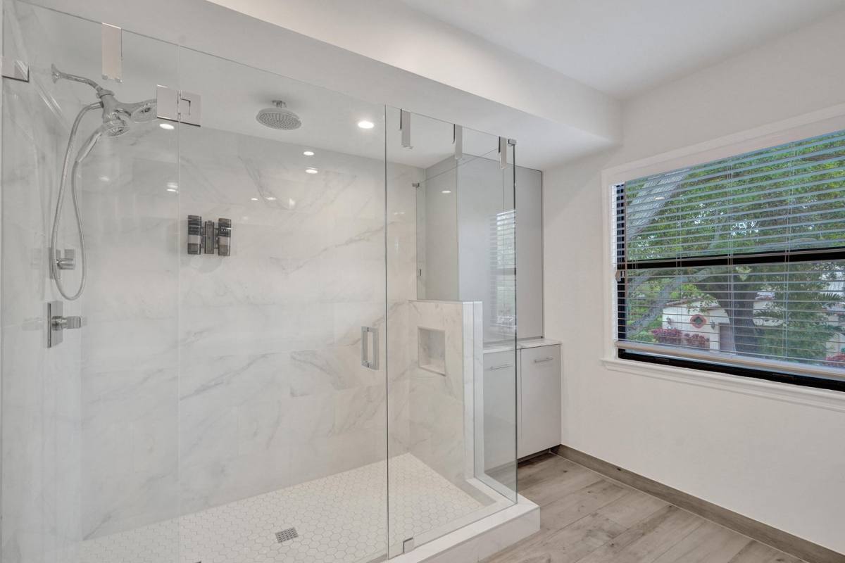 House for rent at 1606 SE 1st St, Fort Lauderdale, FL 33301
