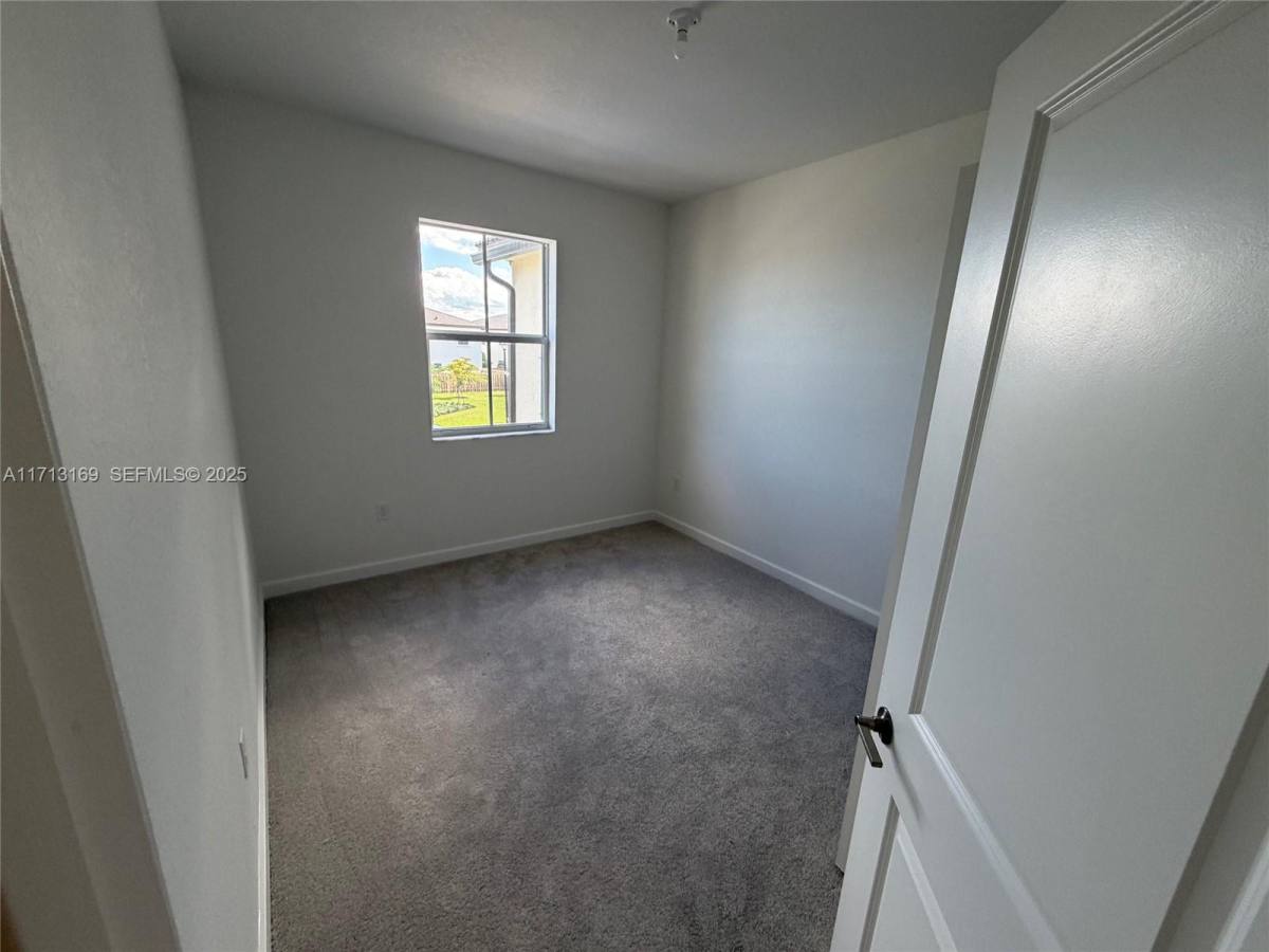 Townhouse for rent at 2876 SE 25th Ave, Homestead, FL 33035