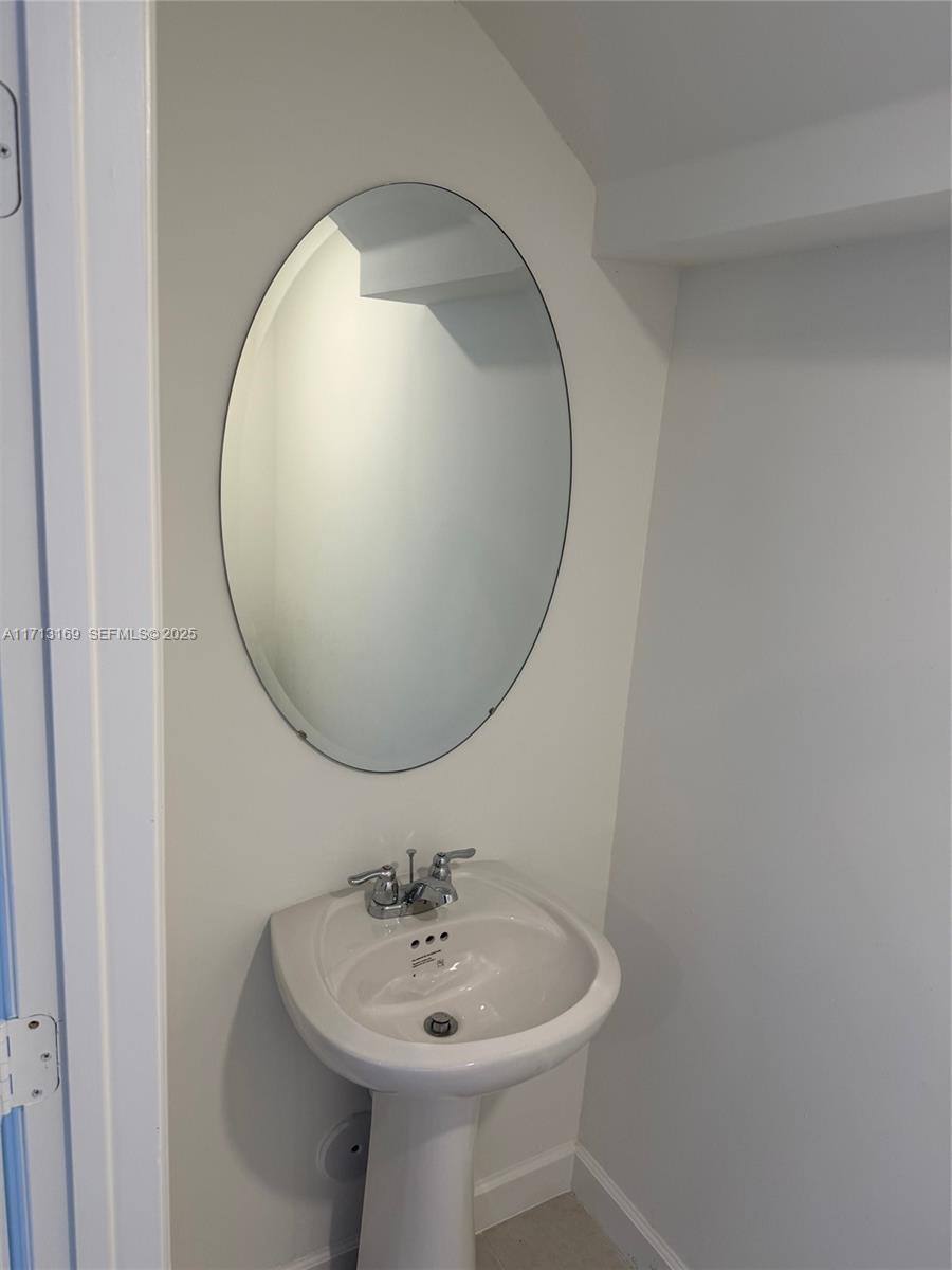 Townhouse for rent at 2876 SE 25th Ave, Homestead, FL 33035