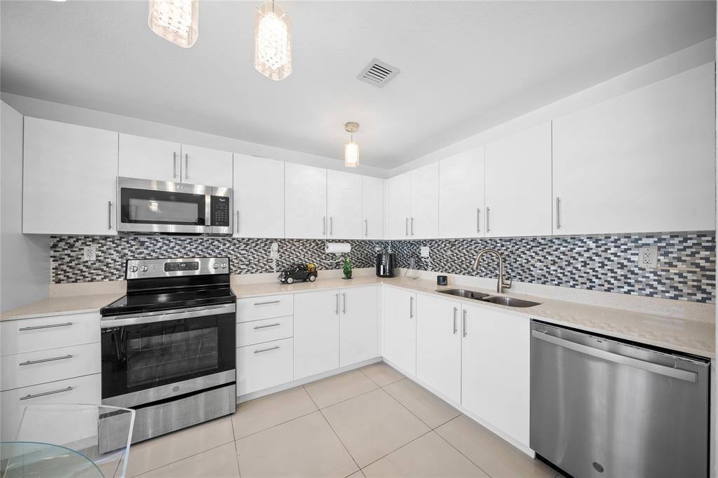 Townhouse for rent at 14474 SW 259th St, Homestead, FL 33031