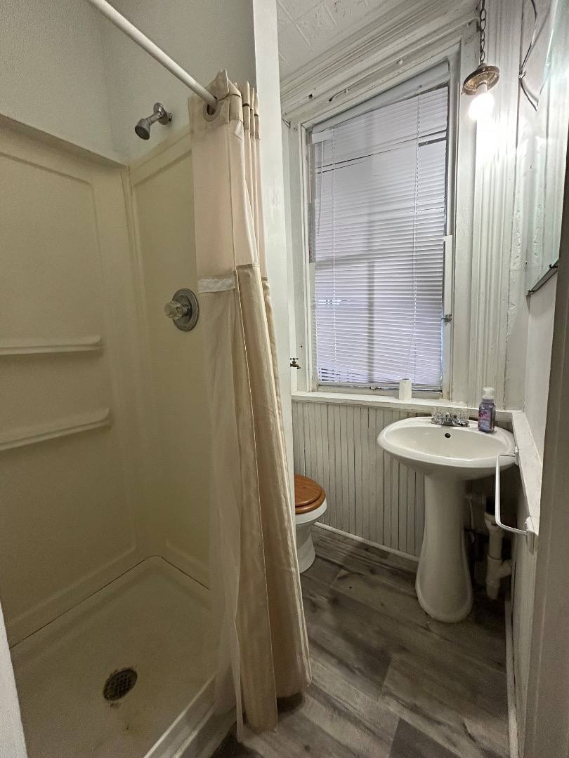 Apartment for rent at 124 E Morrison St #A, Fayette, MO 65248