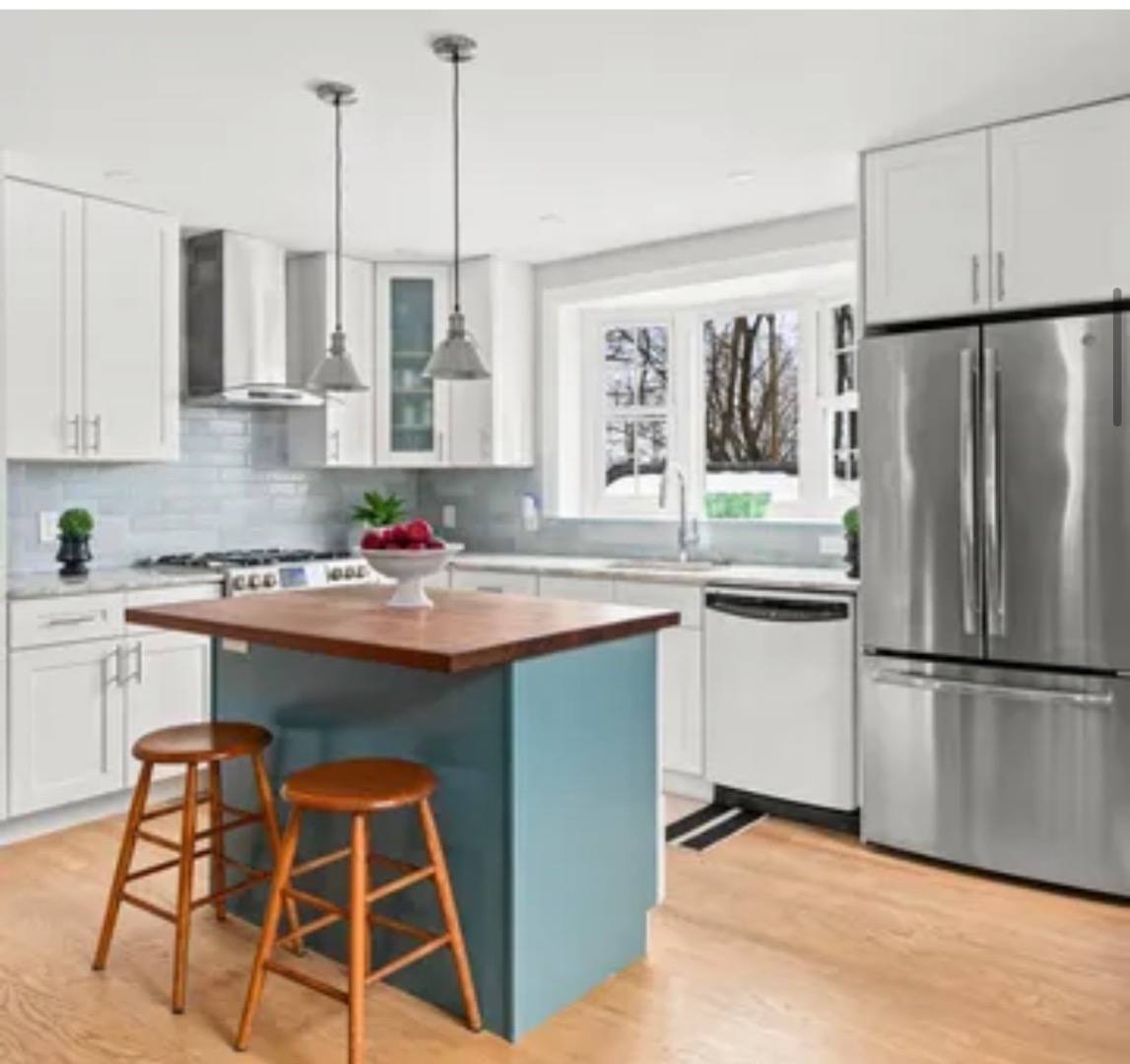 Townhouse for rent at 444 Saint Davids Ave, Wayne, PA 19087