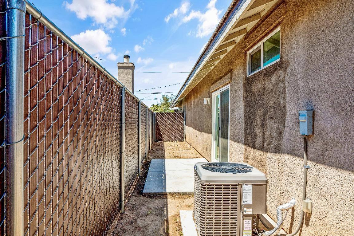 Apartment for rent at 16472 Smoke Tree St #A, Hesperia, CA 92345