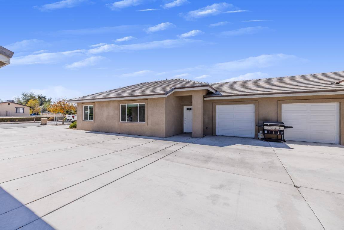 Apartment for rent at 16472 Smoke Tree St #A, Hesperia, CA 92345