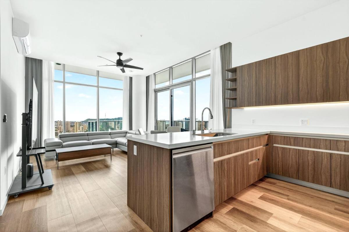 Condo for rent at 1500 Rycroft St #4419R, Honolulu, HI 96814
