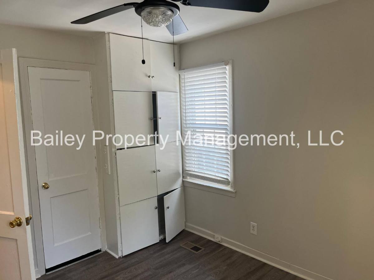 House for rent at 3446 Glendale Ave, Louisville, KY 40215