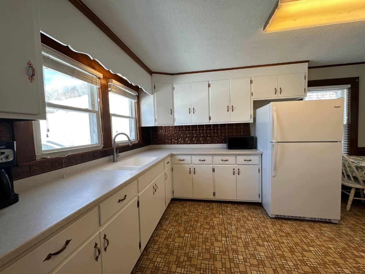 House for rent at 6123 Boozy Creek Rd, Bristol, VA 24202