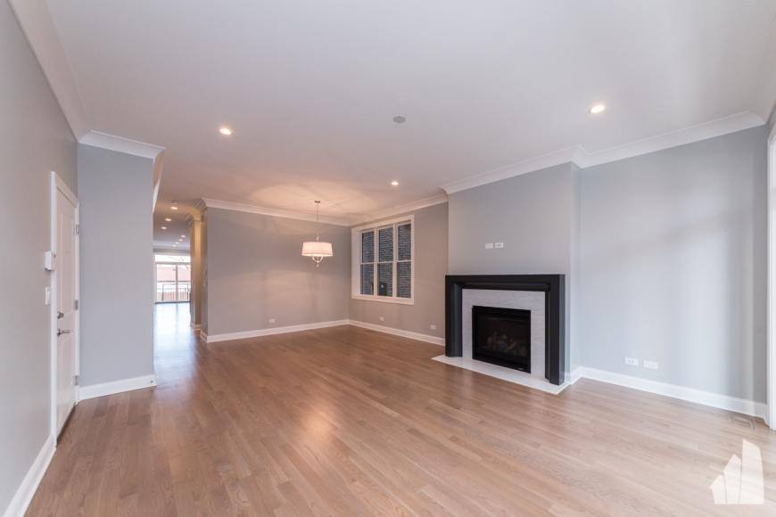 Apartment for rent at 2319 N Southport Ave, Chicago, IL 60614
