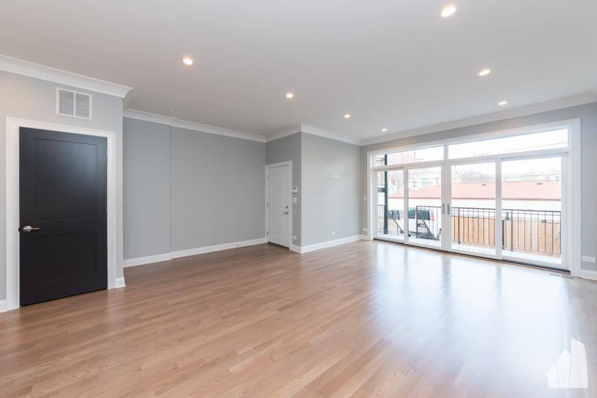 Apartment for rent at 2319 N Southport Ave, Chicago, IL 60614