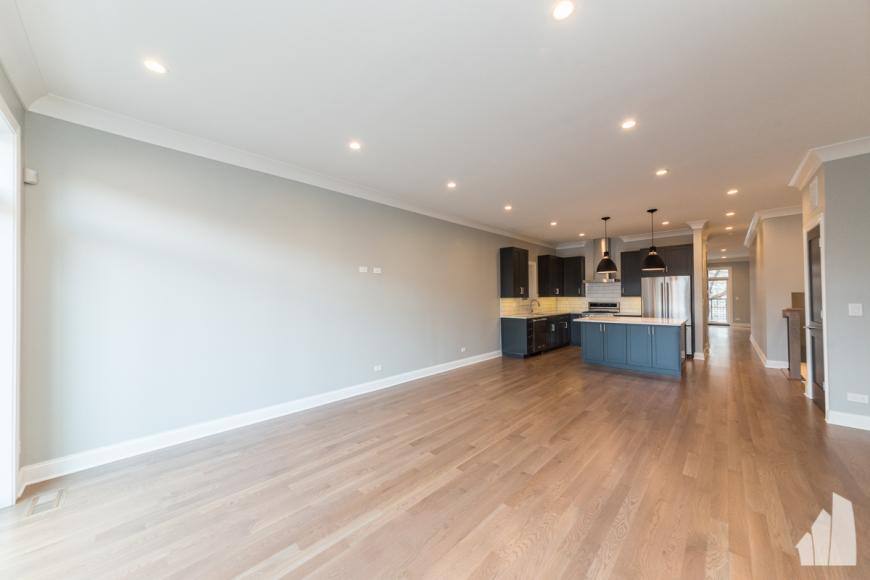 Apartment for rent at 2319 N Southport Ave, Chicago, IL 60614
