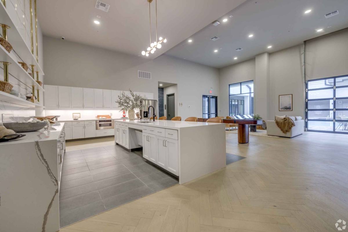 Apartment for rent at Santa Fe Square, 415 E 2nd St S, Tulsa, OK 74120