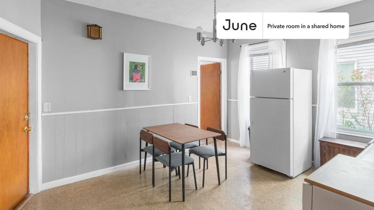 Apartment for rent at 106 Beacon St E, Somerville, MA 02143