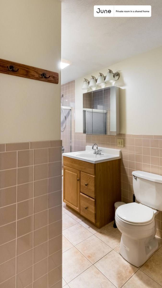 Apartment for rent at 106 Beacon St E, Somerville, MA 02143