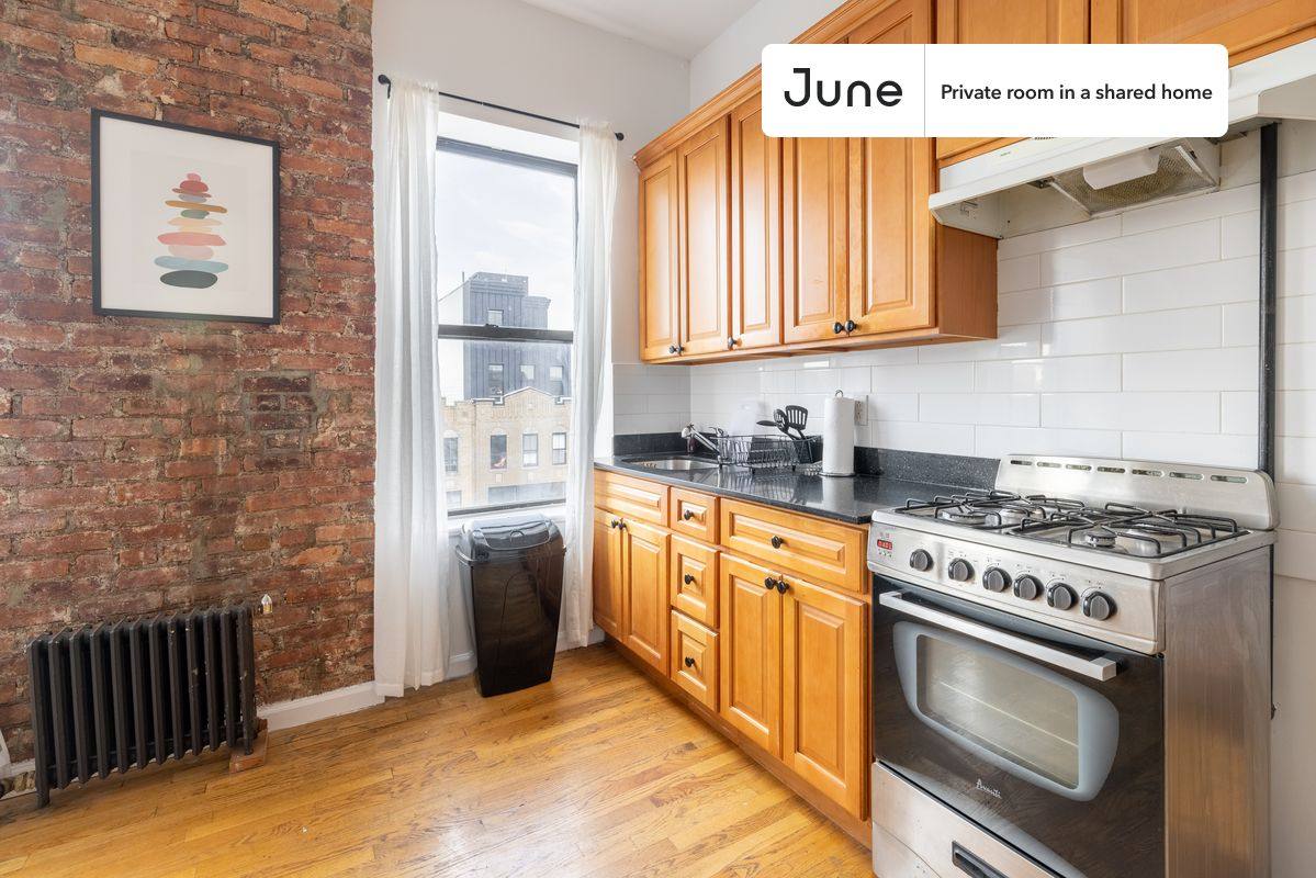 Apartment for rent at 1507 Saint Johns Place, Brooklyn, NY 11213