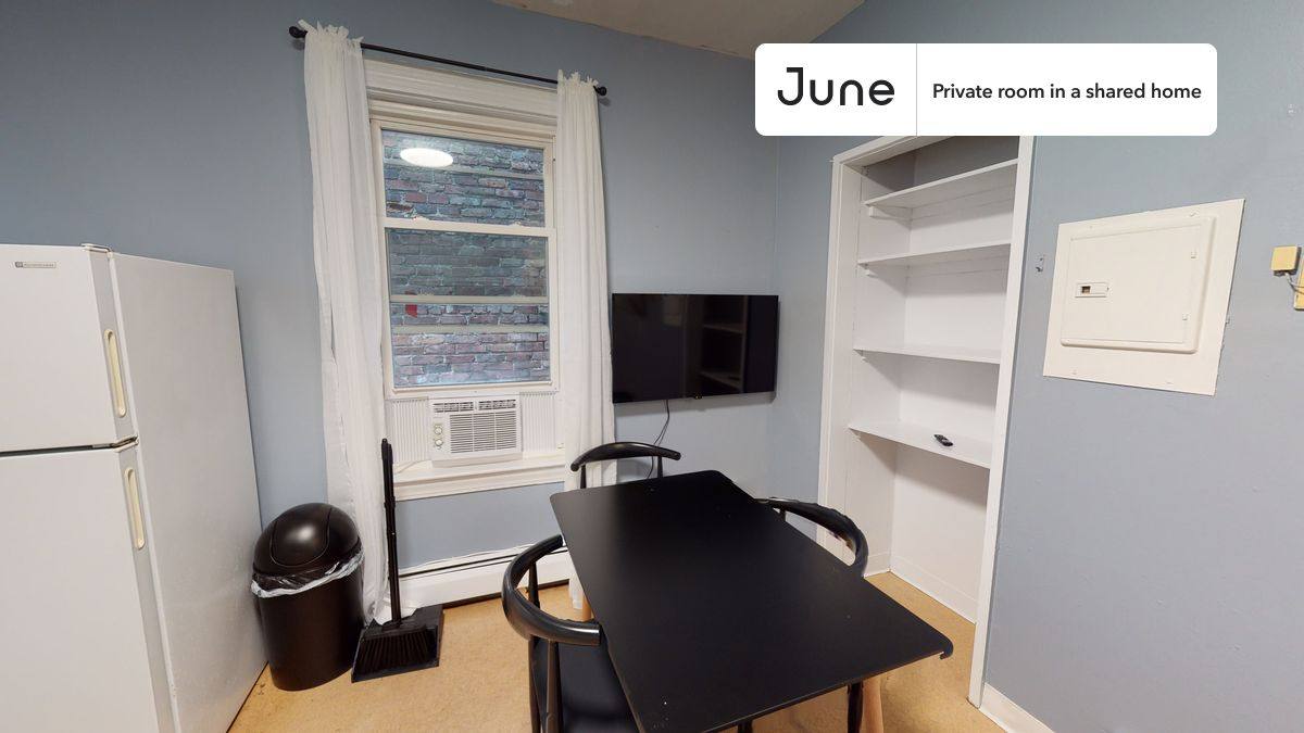 Apartment for rent at 1015 Calumet St #C, Roxbury Crossing, MA 02120