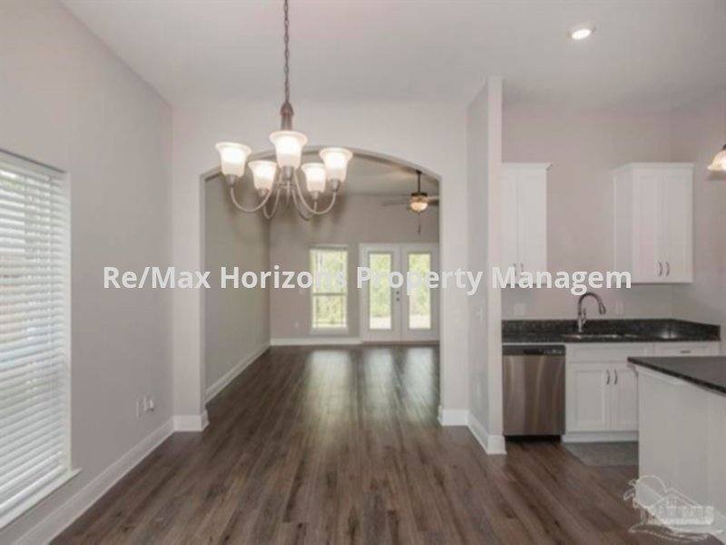House for rent at 5746 Dunridge Dr, Milton, FL 32571