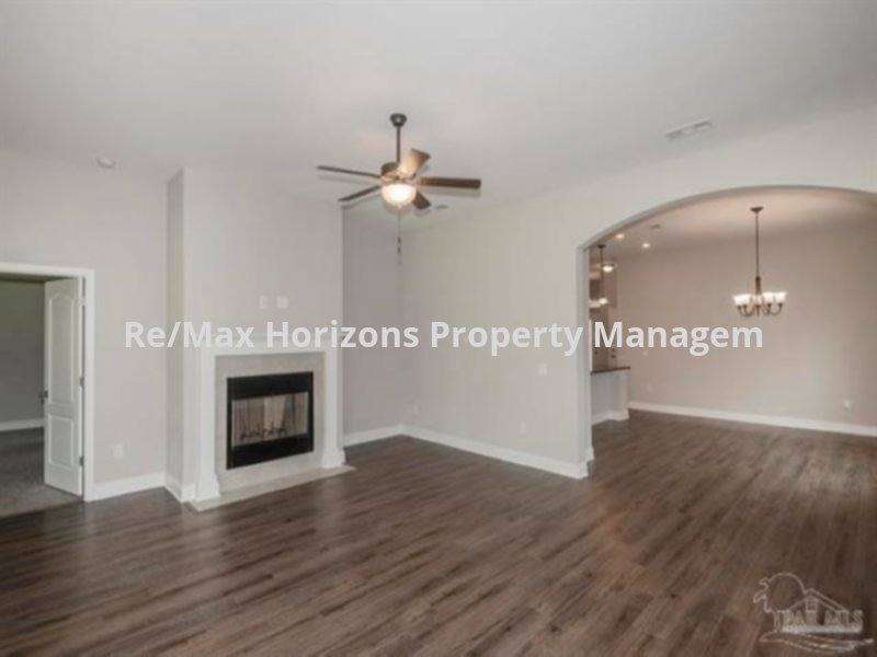House for rent at 5746 Dunridge Dr, Milton, FL 32571