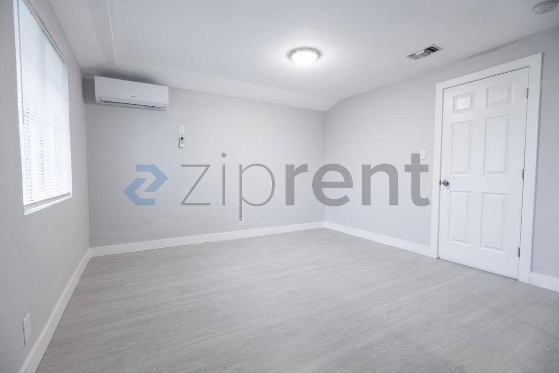 House for rent at 7057 Forman Way #ADU, Sacramento, CA 95828