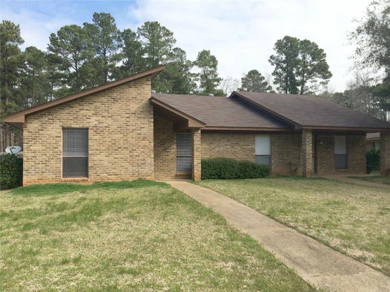 Apartment for rent at 404 Woodridge B, Hallsville, TX 75650