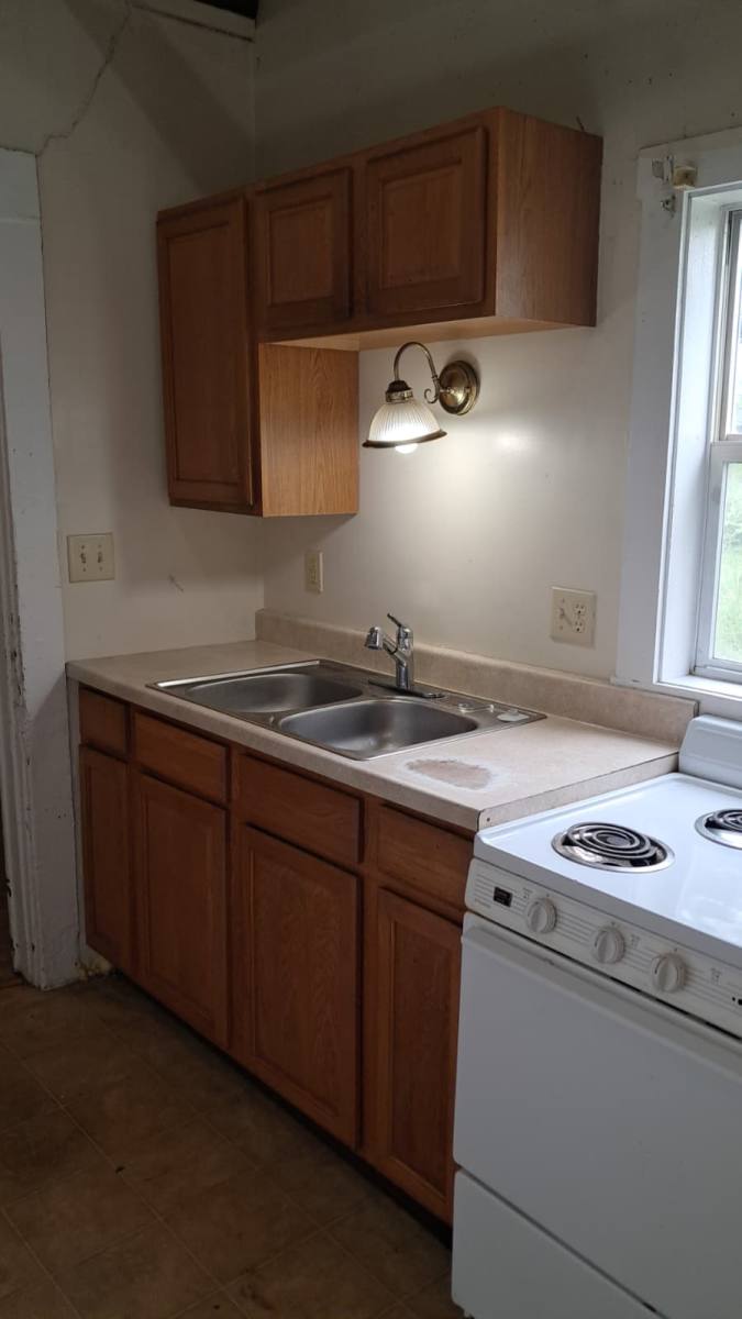 Townhouse for rent at 527 N 17th St, Richmond, IN 47374