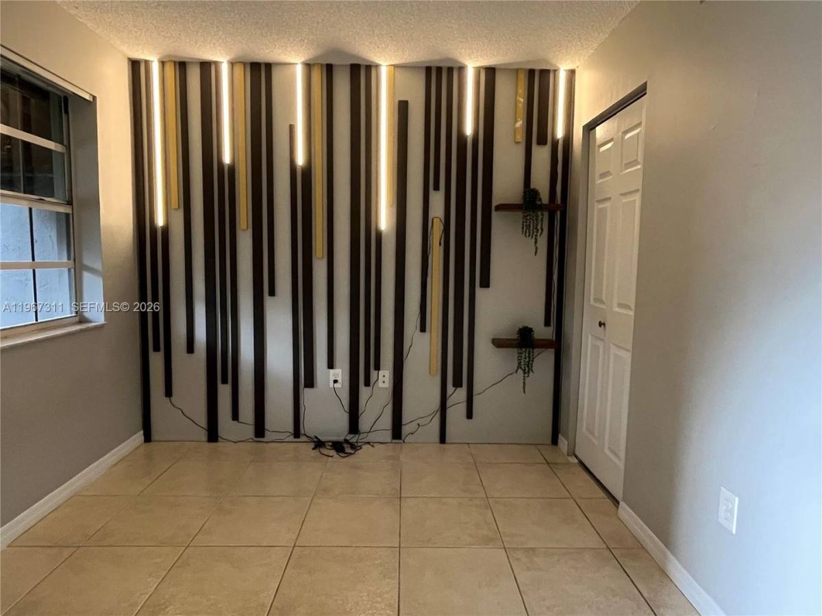 Townhouse for rent at 5150 Lake Loop Rd, Fort Lauderdale, FL 33330
