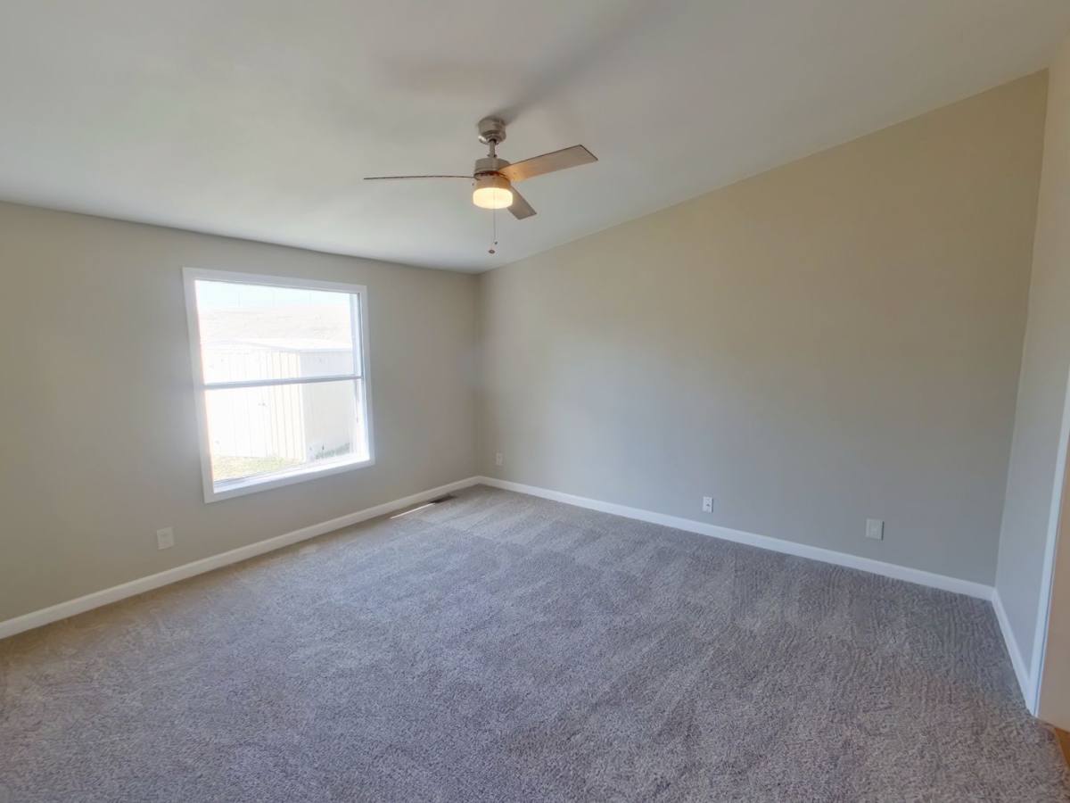 House for rent at 2320 E Macarthur Rd, Wichita, KS 67216