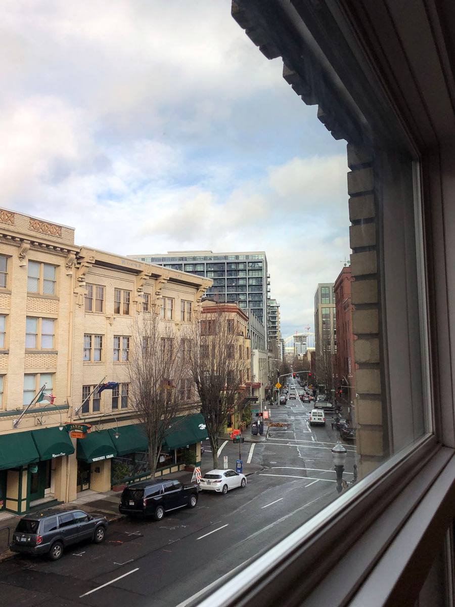 Apartment for rent at 1129 SW Washington St, Portland, OR 97205