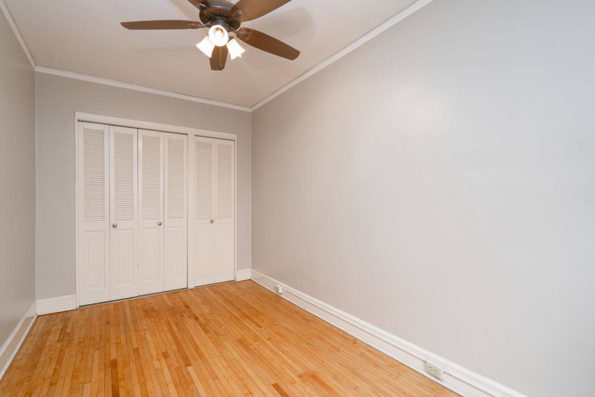 Apartment for rent at 125 Oak Grove St, Minneapolis, MN 55403
