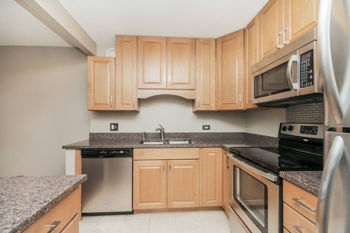 Apartment for rent at 10 E Ontario St, Chicago, IL 60611