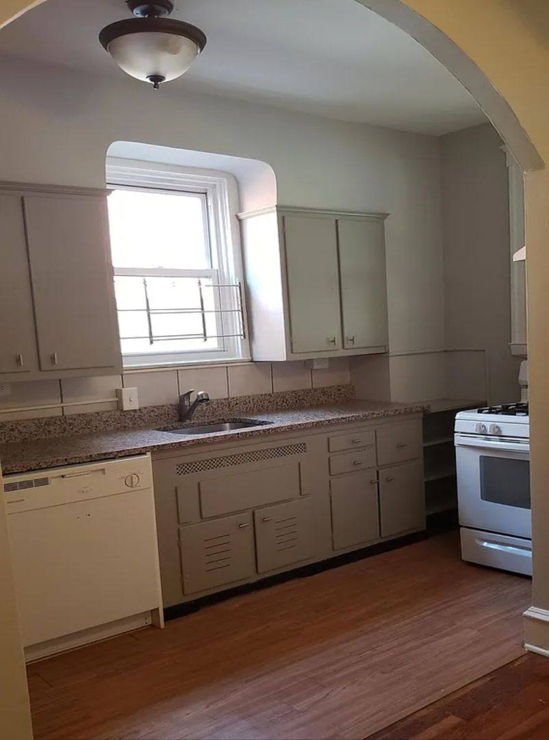 Apartment for rent at 3133 N Calvert St, Baltimore, MD 21218