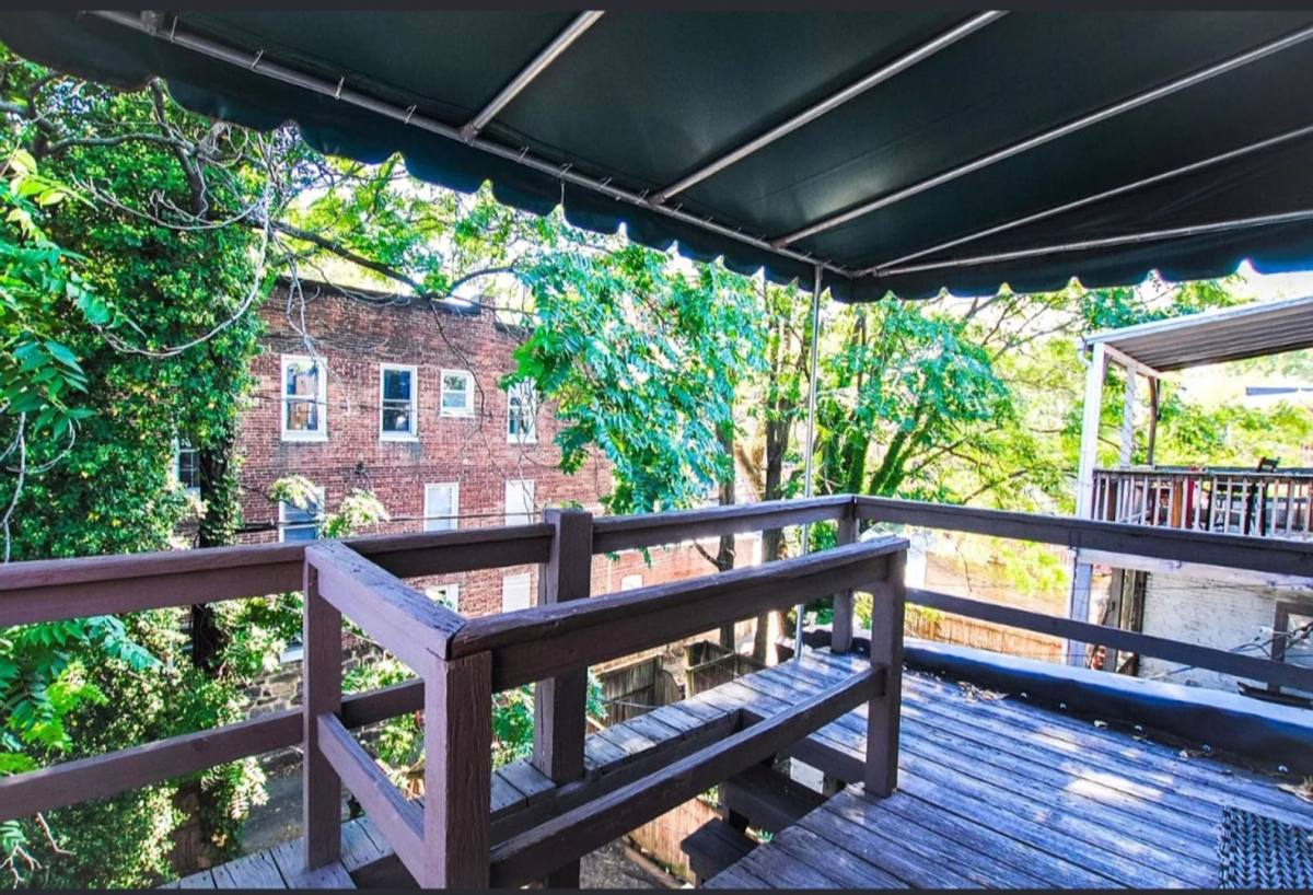 Apartment for rent at 3133 N Calvert St, Baltimore, MD 21218