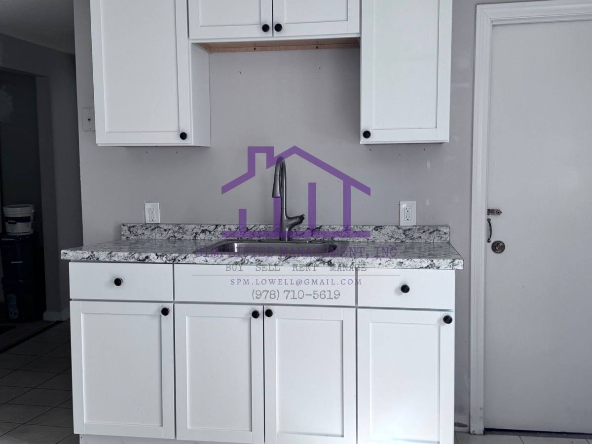 Apartment for rent at 3-7 Main St, Pepperell, MA 01463
