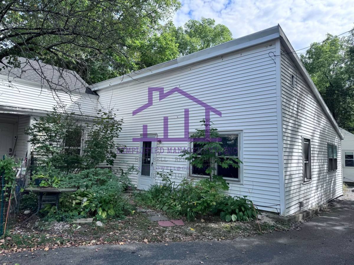 Apartment for rent at 3-7 Main St, Pepperell, MA 01463