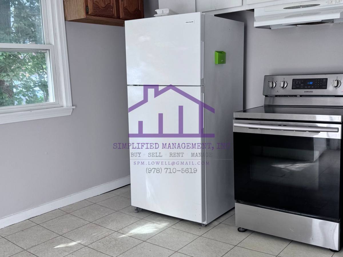Apartment for rent at 3-7 Main St, Pepperell, MA 01463
