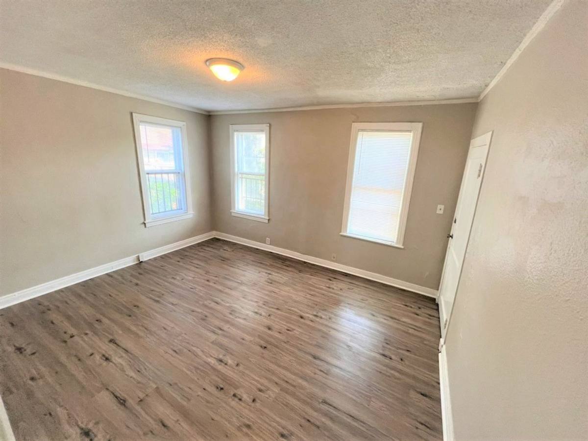 Apartment for rent at 1304 Court Ave, Memphis, TN 38104