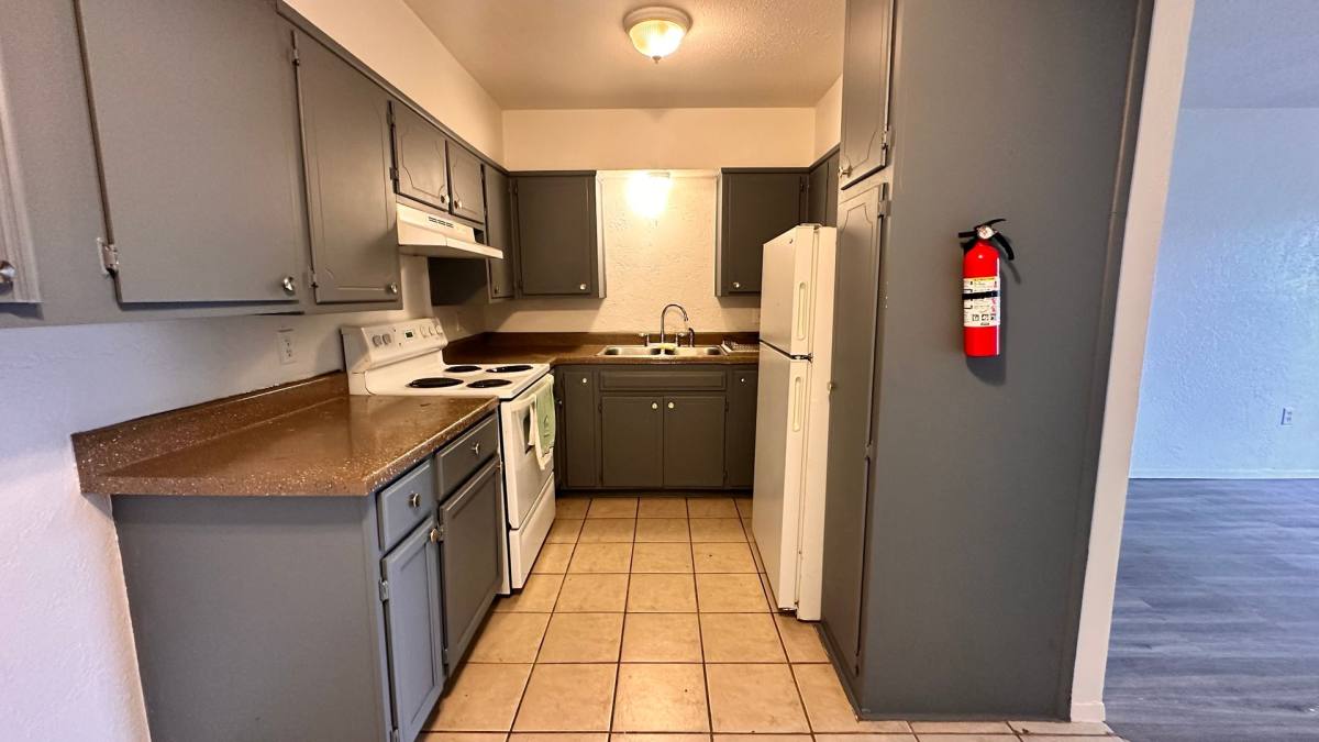 Apartment for rent at 2700 N Lindsay, Oklahoma City, OK 73105
