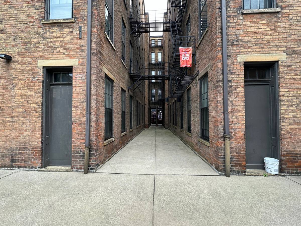 Apartment for rent at 1123-1125 Walnut St, Cincinnati, OH 45202