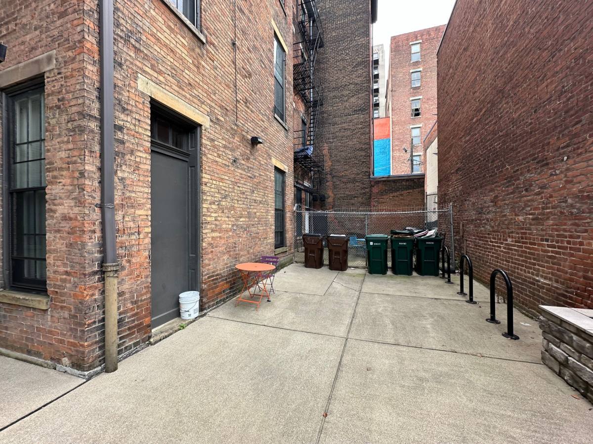 Apartment for rent at 1123-1125 Walnut St, Cincinnati, OH 45202