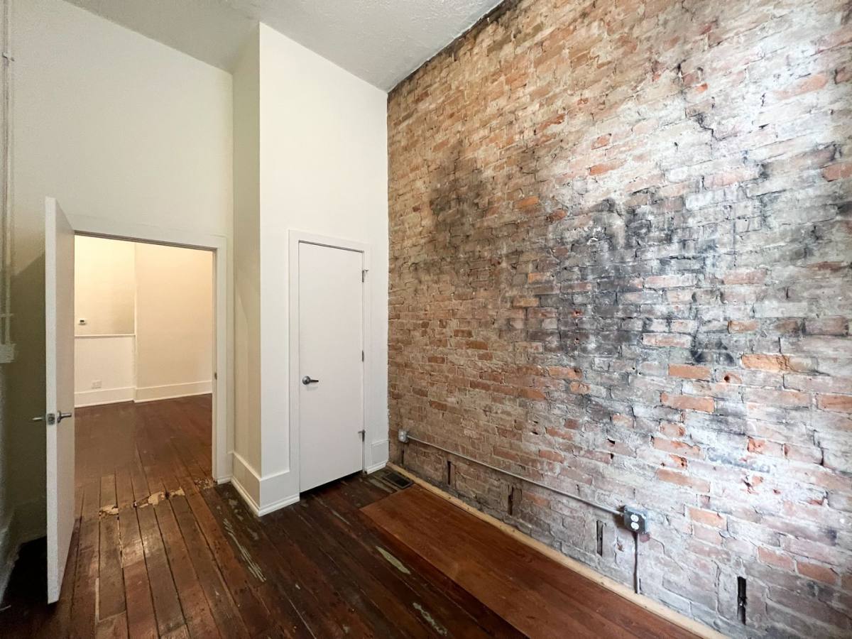 Apartment for rent at 1123-1125 Walnut St, Cincinnati, OH 45202