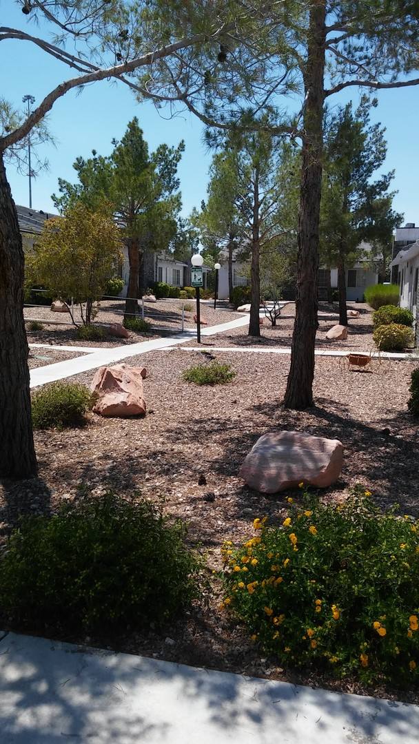 Apartment for rent at 5354 Lindell Ave, Las Vegas, NV 89118