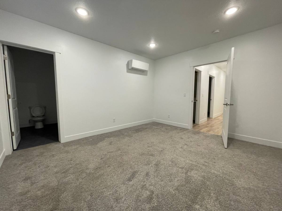Apartment for rent at 686 W 200 S, Lindon, UT 84042