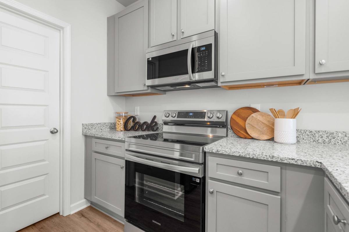 Townhouse for rent at 6929 Nipton Crossing, Flowery Branch, GA 30542