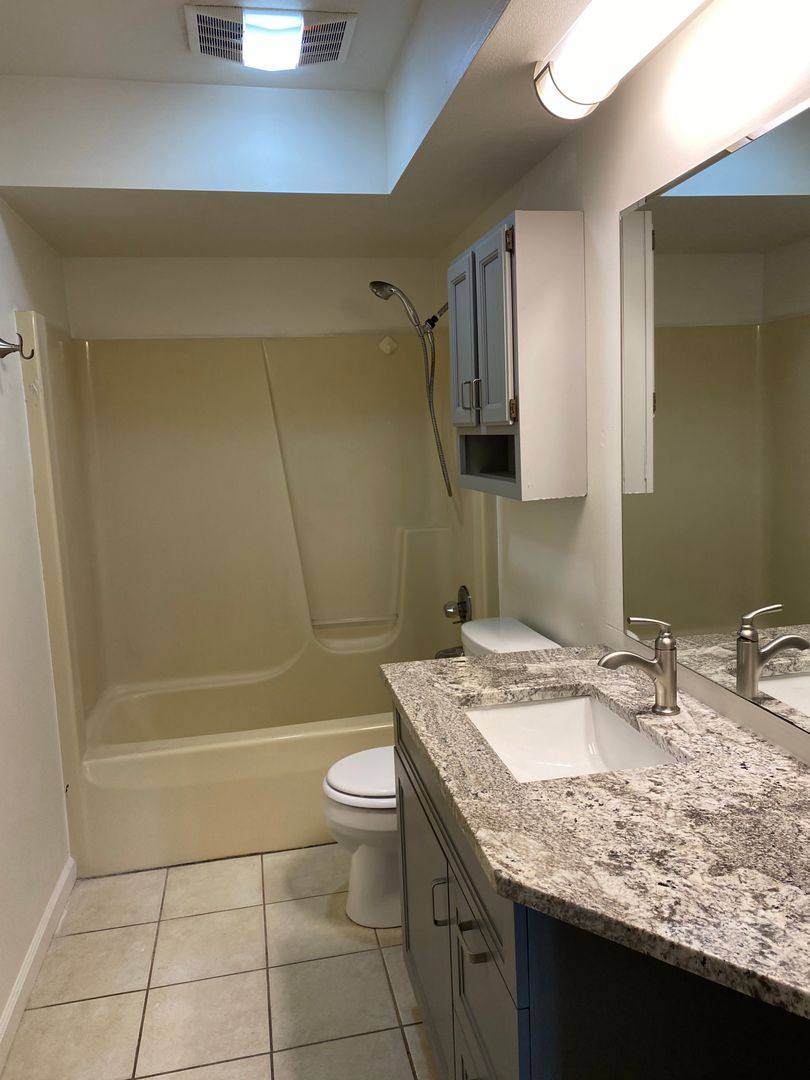 Apartment for rent at 5155 Cheney Dr, South Beloit, IL 61080