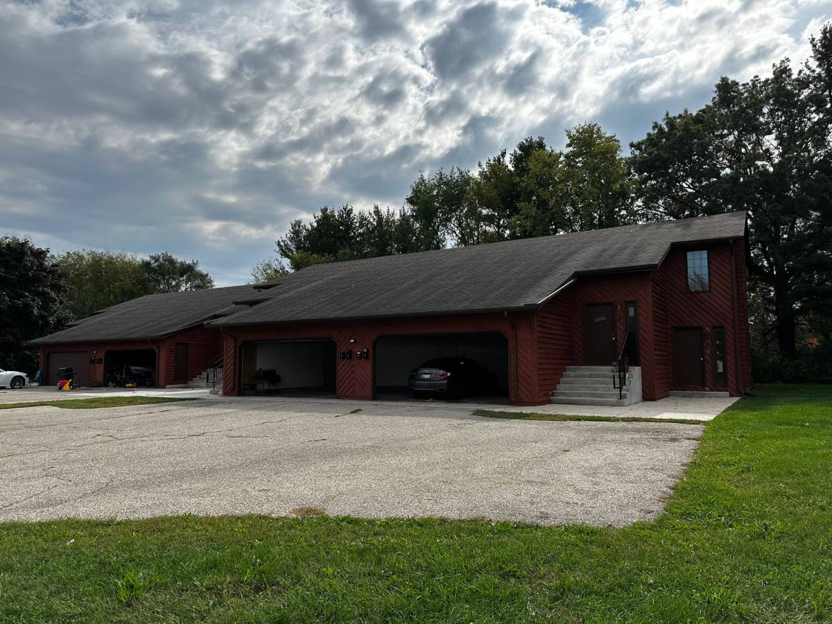 Apartment for rent at 5155 Cheney Dr, South Beloit, IL 61080
