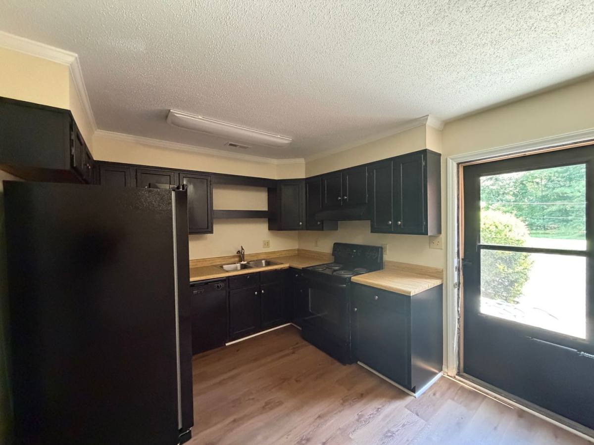 House for rent at 1652 India Hook Rd, Rock Hill, SC 29730