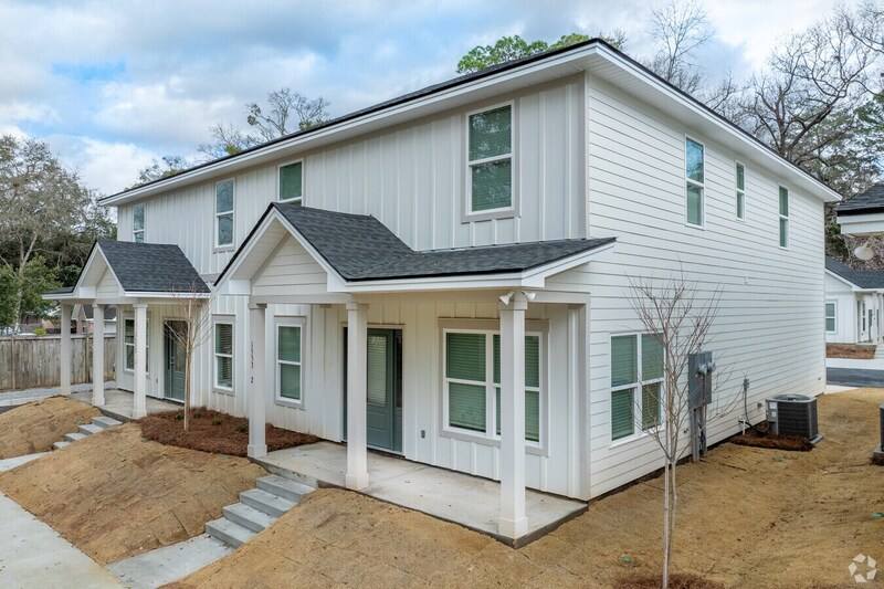 Townhouse for rent at 1549 Payne St, Tallahassee, FL 32303