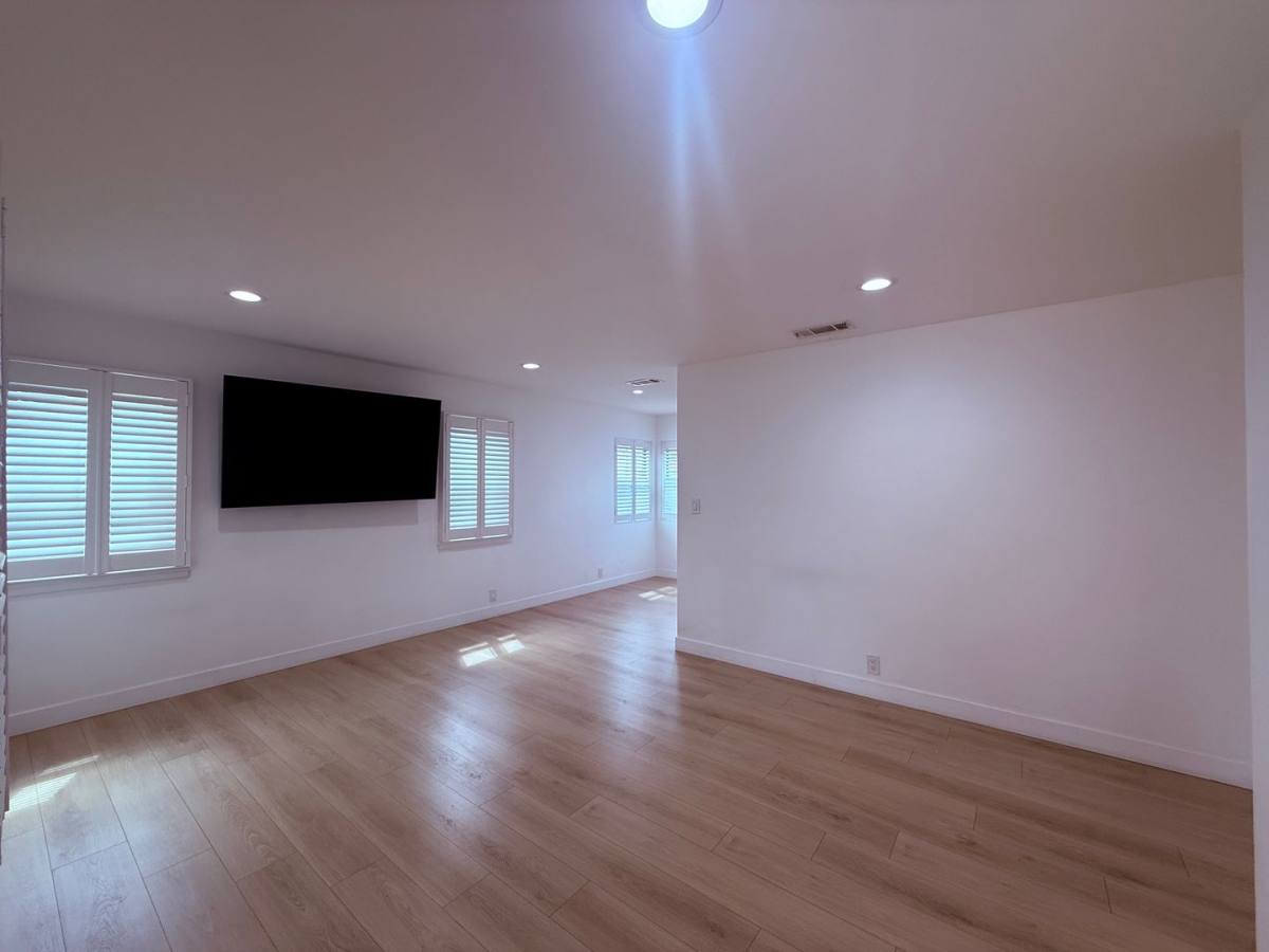House for rent at 654 W 3rd St, Azusa, CA 91702